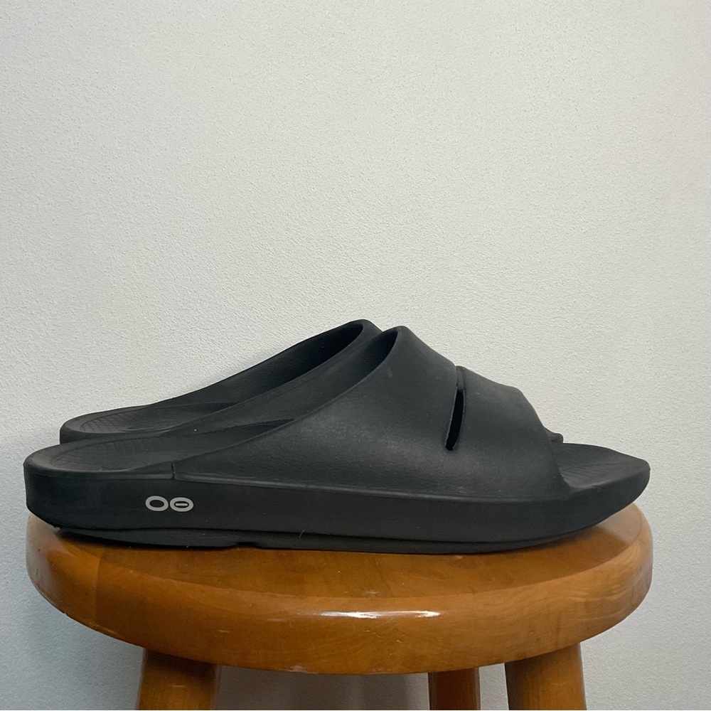 Oofos Black Recovery Slide Sandals Comfort Men's 11 Women's 13 Sports Athlete